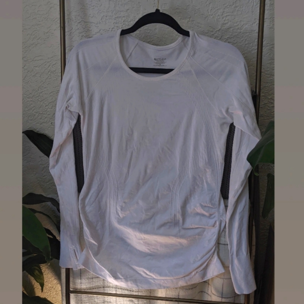 Athleta White Long Sleeve Workout Top Size Medium